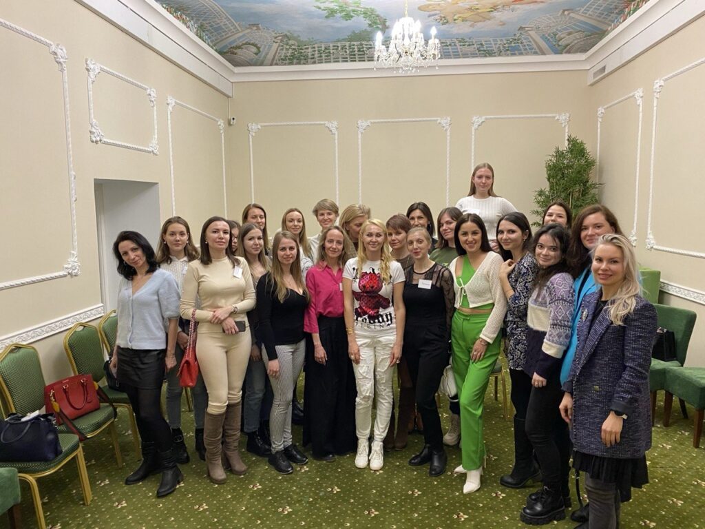 Olga Krainova working with women navigating divorce and emotional recovery